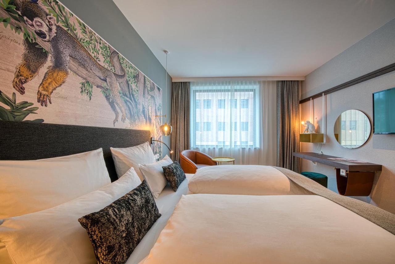 Отель Vienna House Easy By Wyndham Amsterdam Airport Schiphol Хоофддорп Экстерьер фото