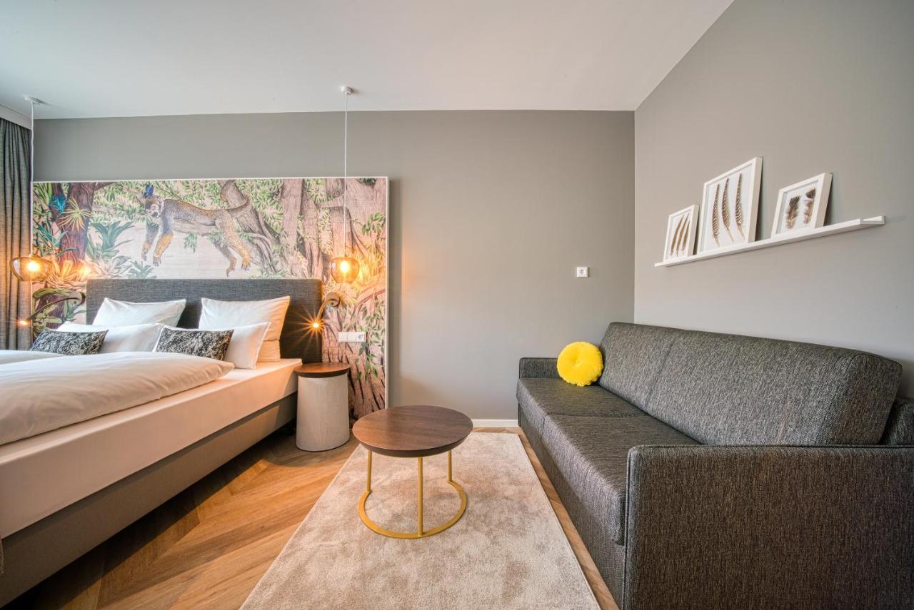 Отель Vienna House Easy By Wyndham Amsterdam Airport Schiphol Хоофддорп Экстерьер фото