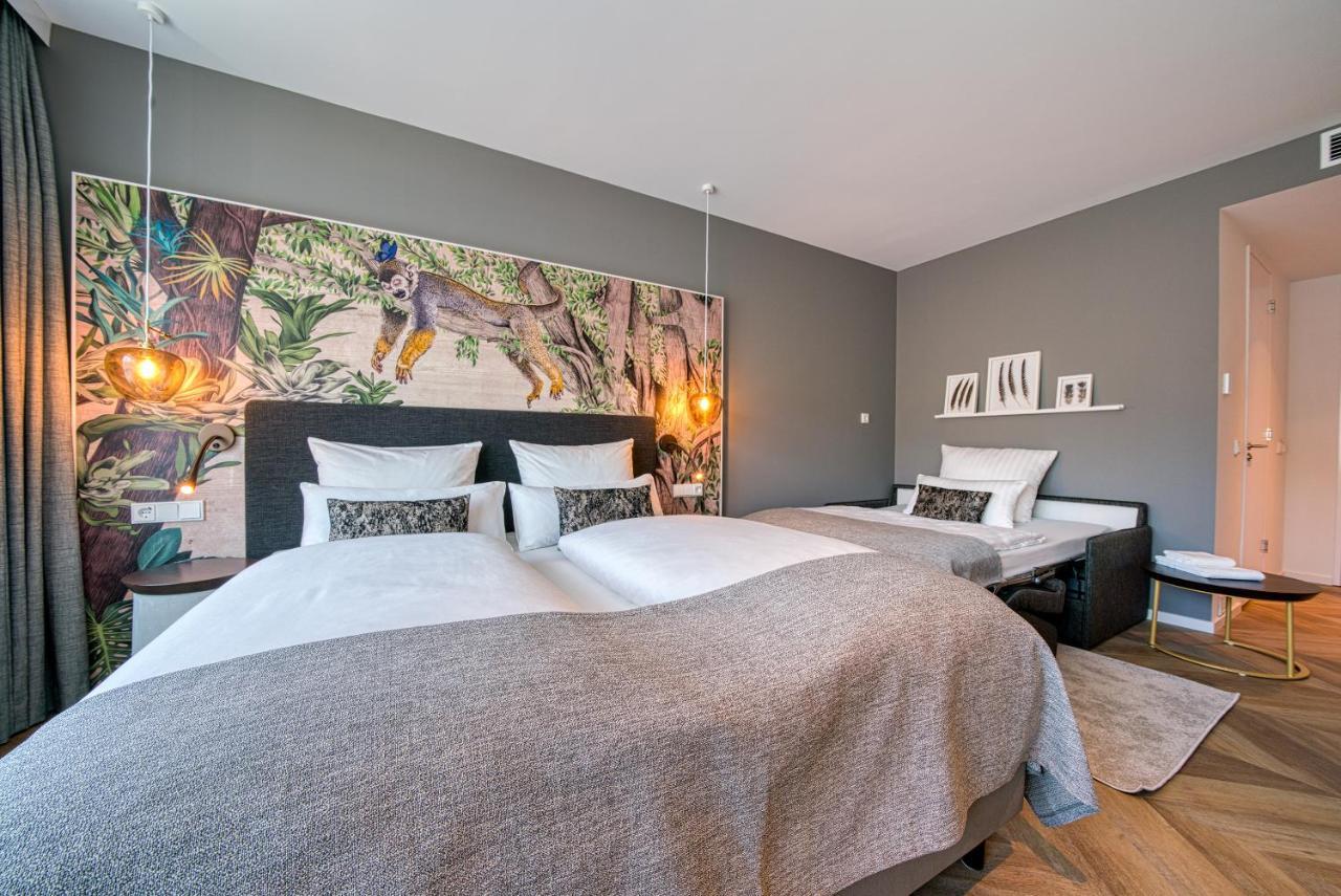 Отель Vienna House Easy By Wyndham Amsterdam Airport Schiphol Хоофддорп Экстерьер фото