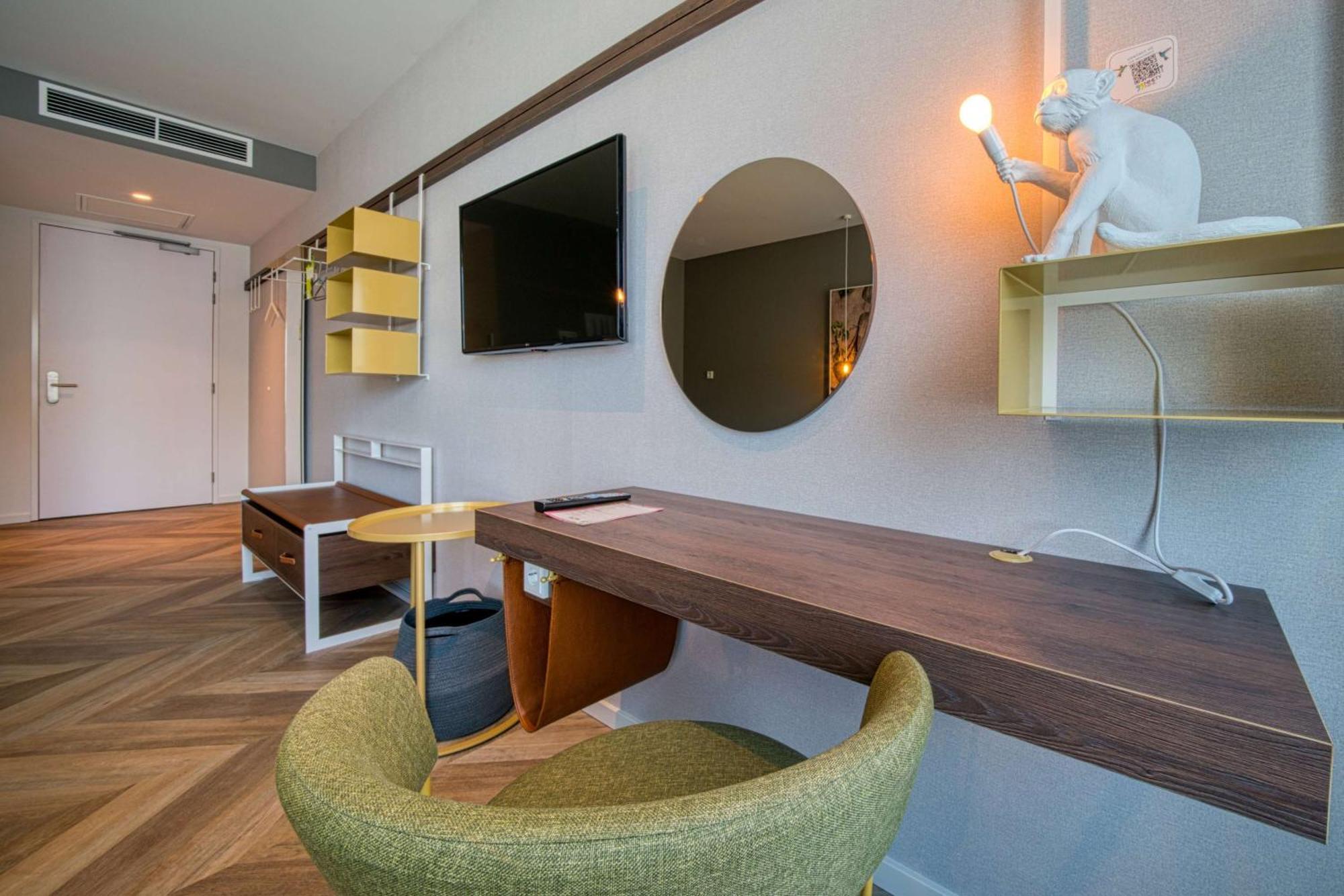 Отель Vienna House Easy By Wyndham Amsterdam Airport Schiphol Хоофддорп Экстерьер фото