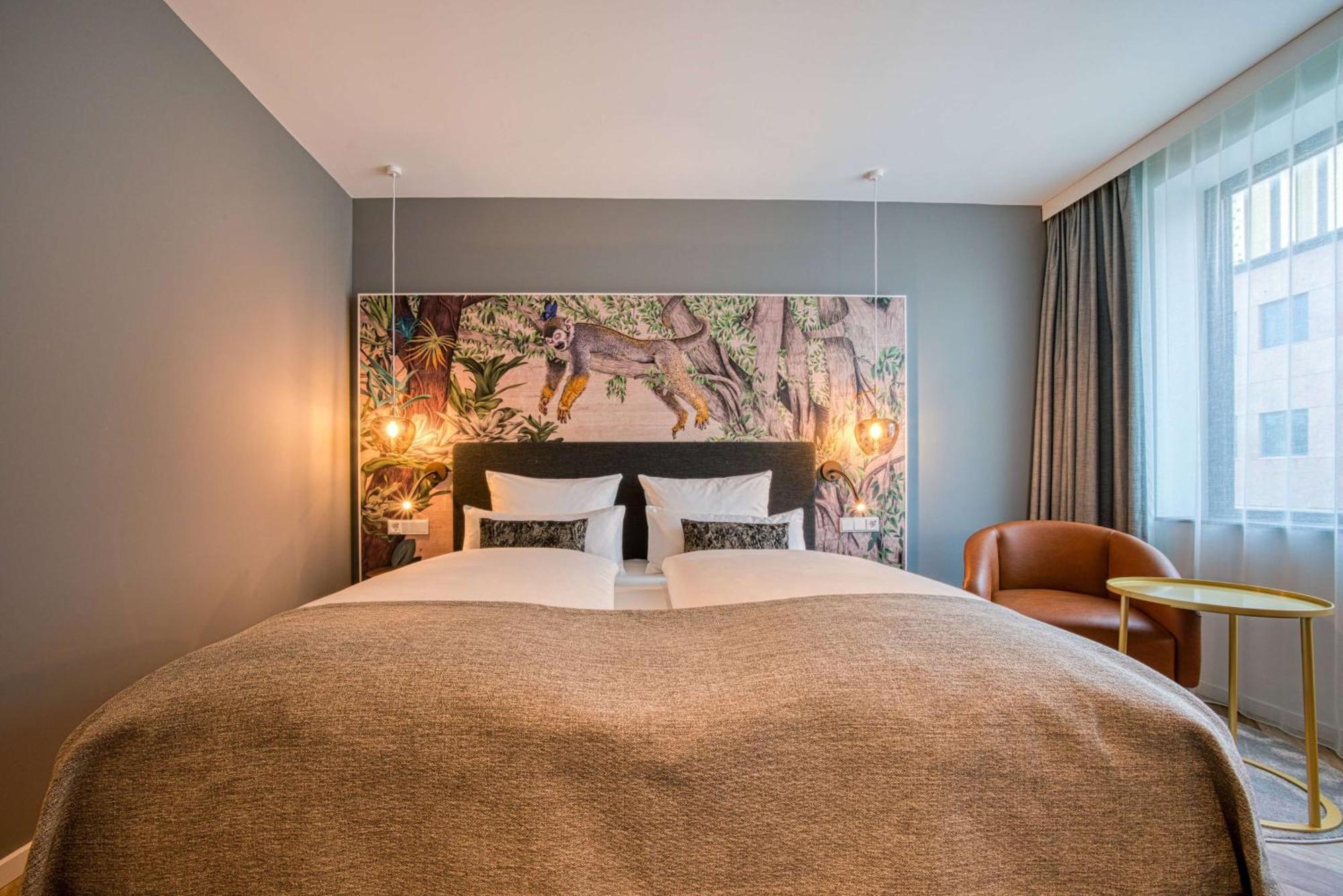 Отель Vienna House Easy By Wyndham Amsterdam Airport Schiphol Хоофддорп Экстерьер фото