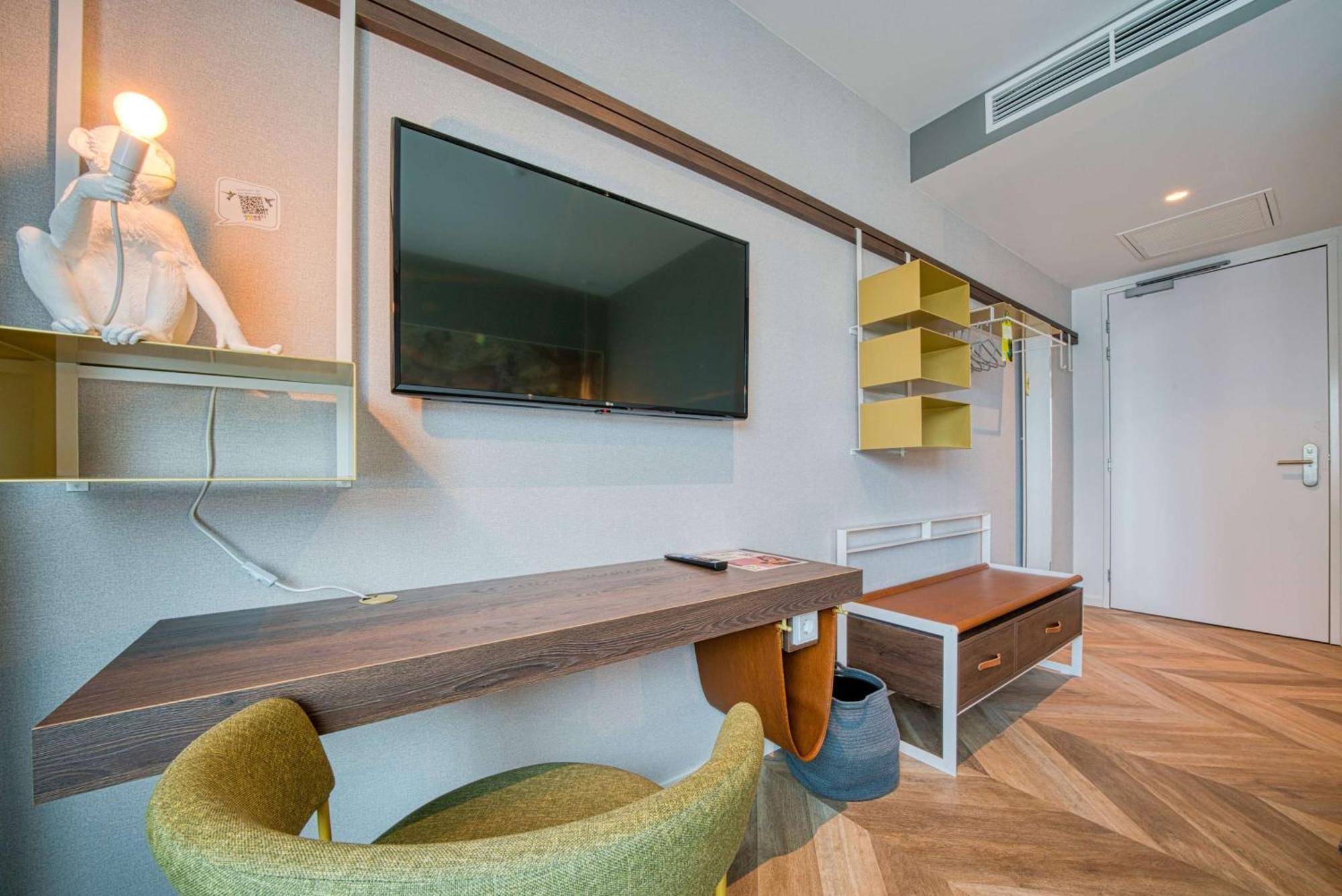 Отель Vienna House Easy By Wyndham Amsterdam Airport Schiphol Хоофддорп Экстерьер фото