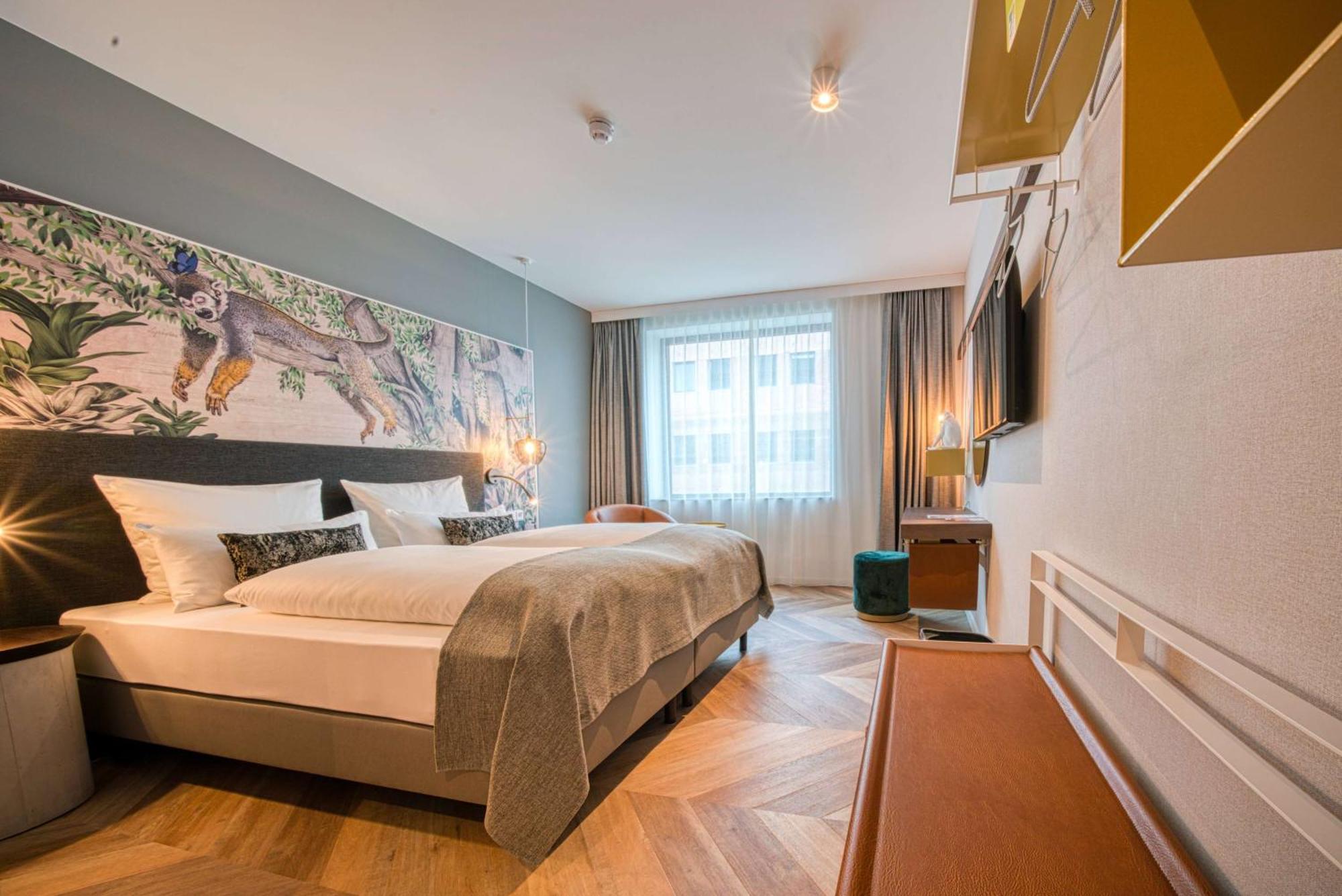 Отель Vienna House Easy By Wyndham Amsterdam Airport Schiphol Хоофддорп Экстерьер фото