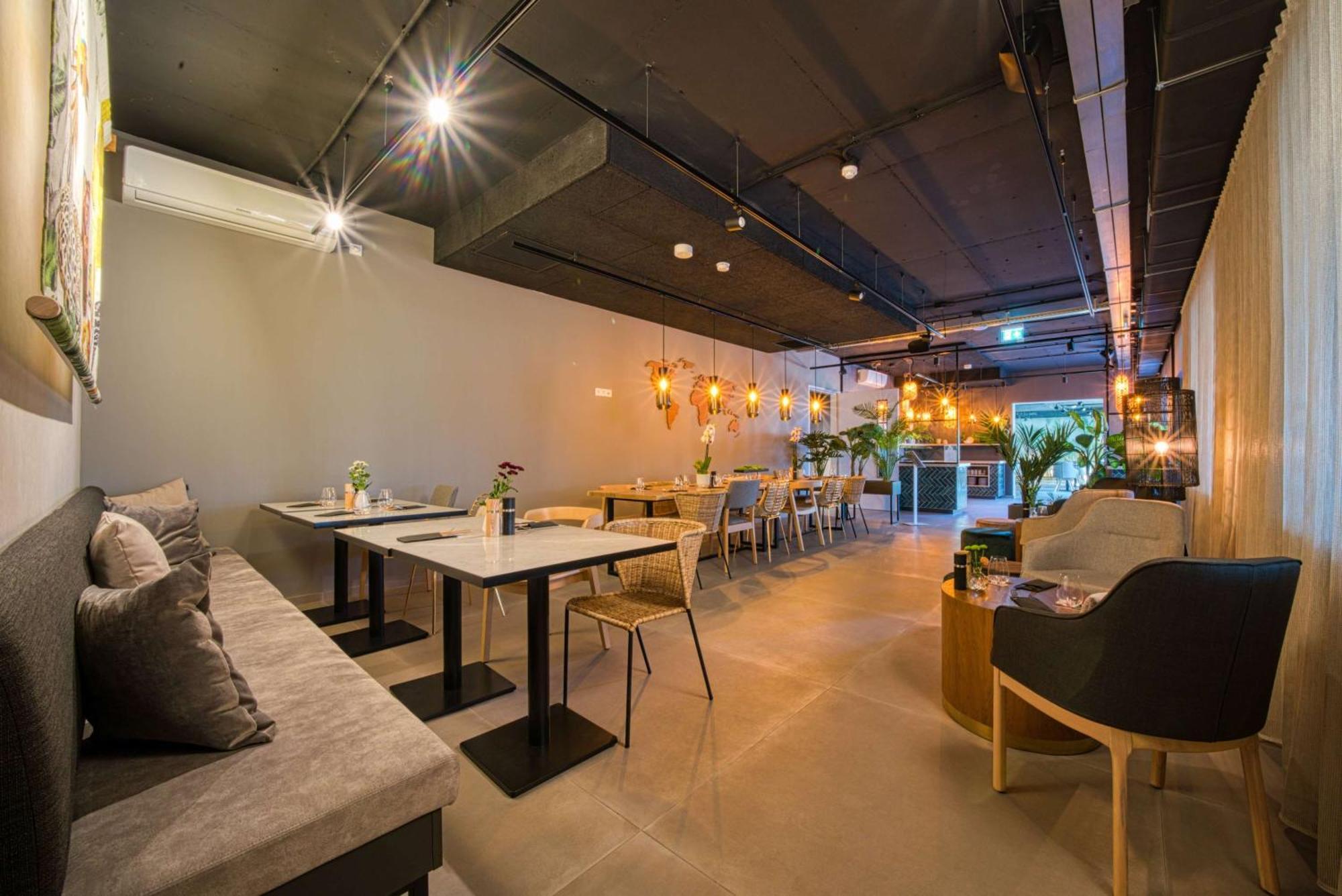 Отель Vienna House Easy By Wyndham Amsterdam Airport Schiphol Хоофддорп Экстерьер фото